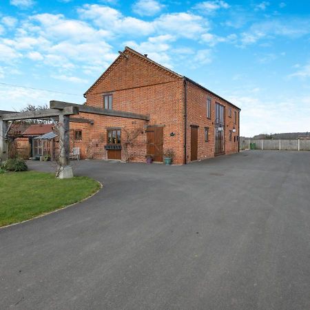 Elms Barn Villa Wangford Eksteriør billede