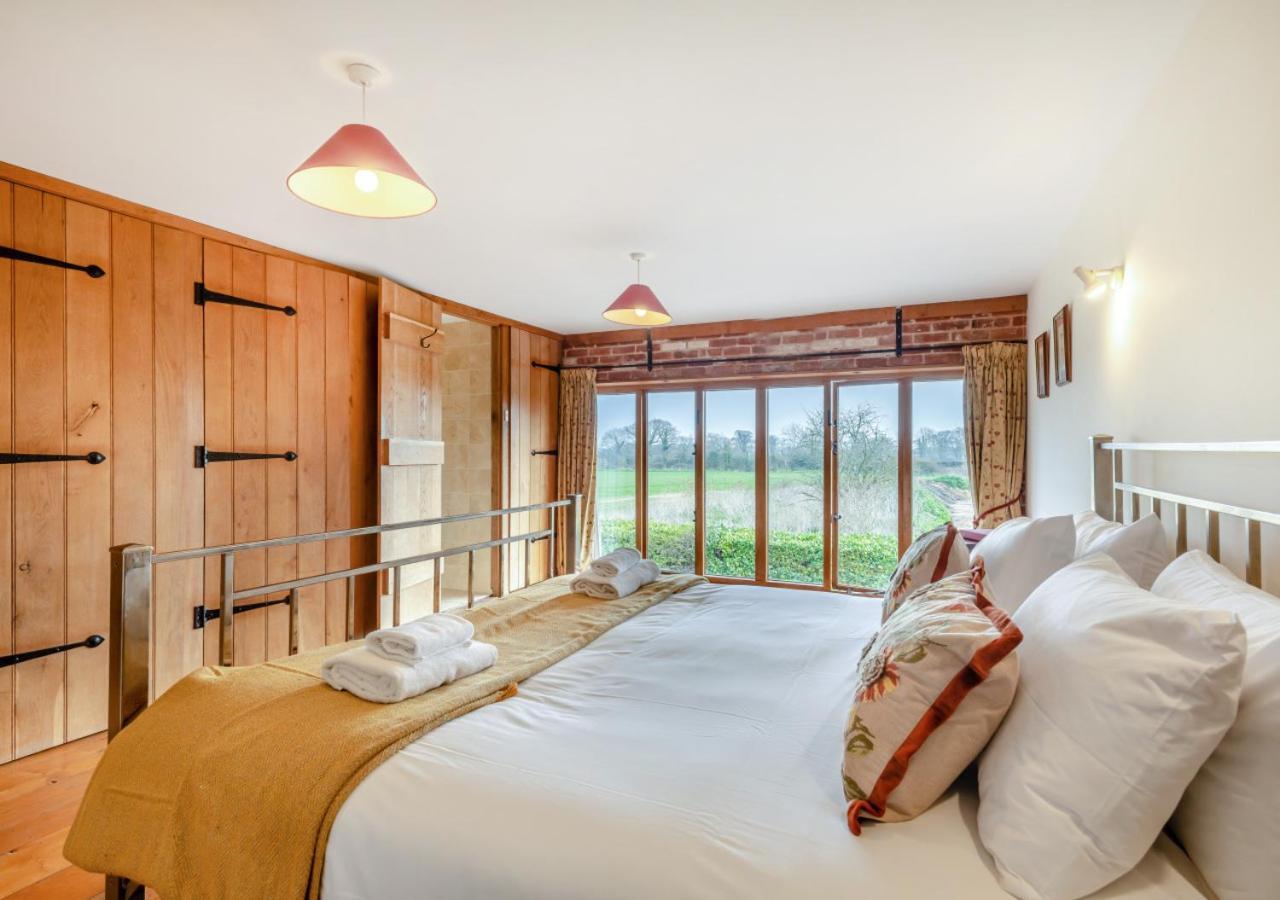 Elms Barn Villa Wangford Eksteriør billede